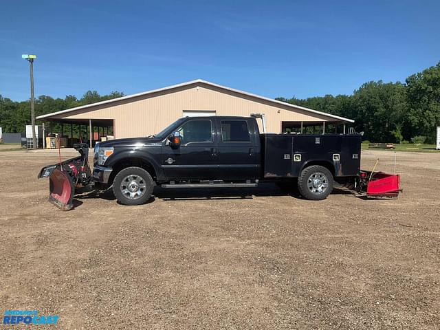 Image of Ford F-350 equipment image 1