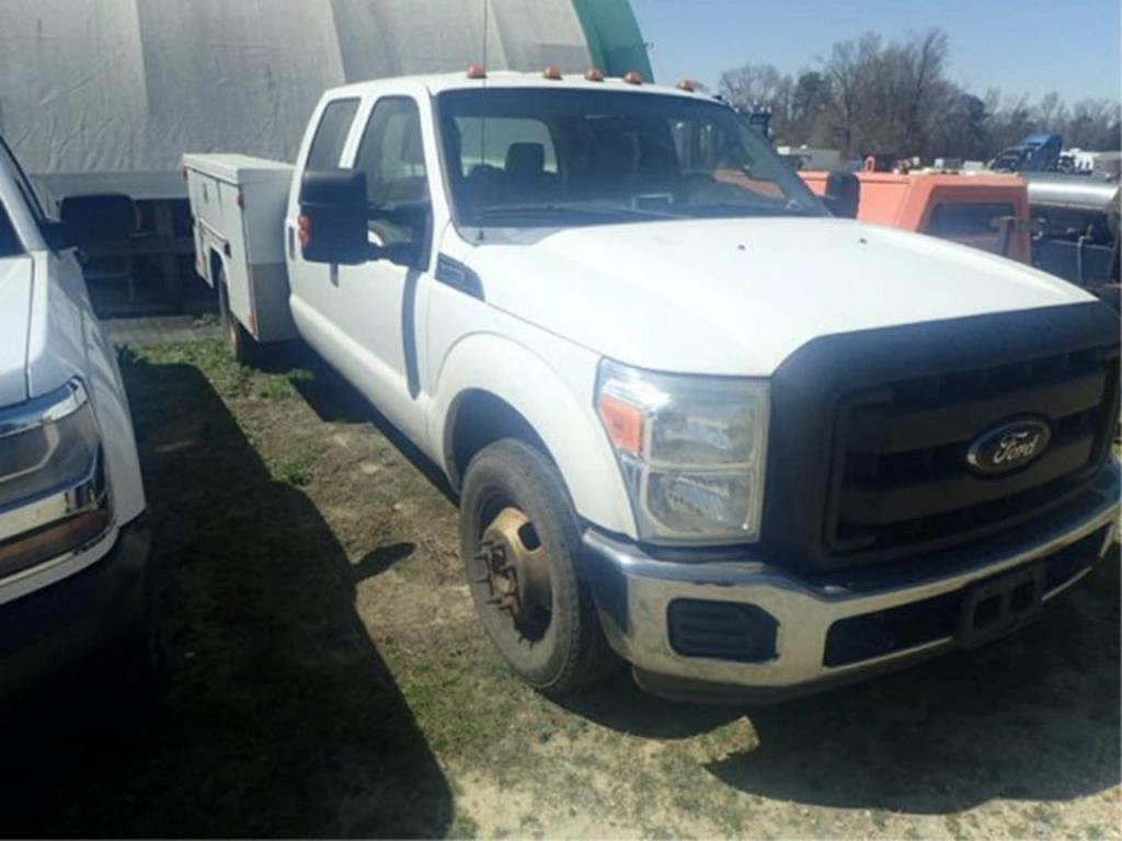 Image of Ford F-350 Primary image