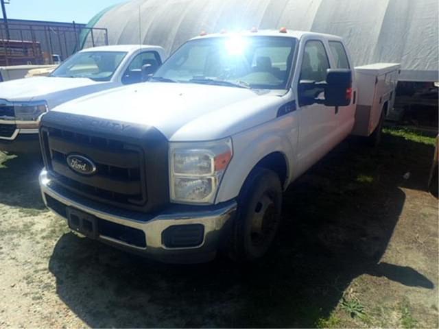 Image of Ford F-350 equipment image 1