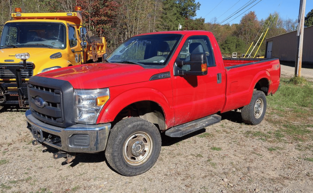 Image of Ford F-350 Primary image