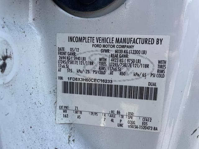 Image of Ford F-350 equipment image 4