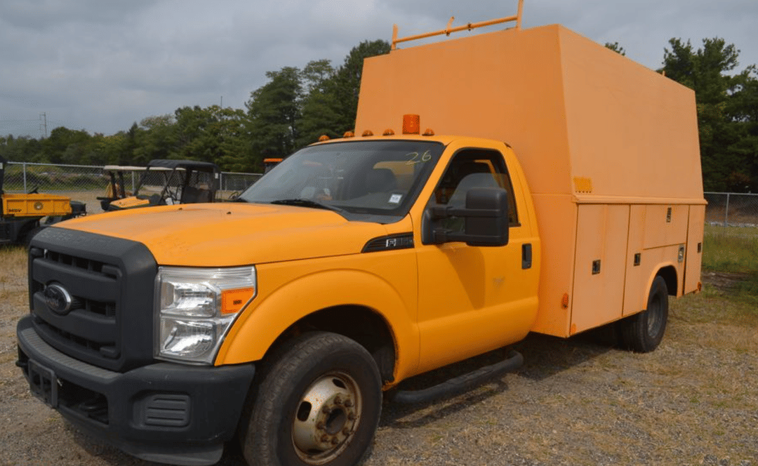 Image of Ford F-350 Primary image