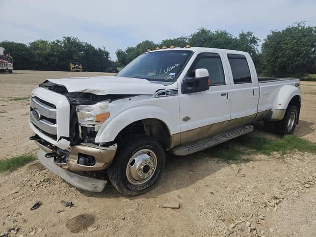 Image of Ford F-350 equipment image 2