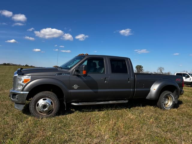 Image of Ford F-350 equipment image 2