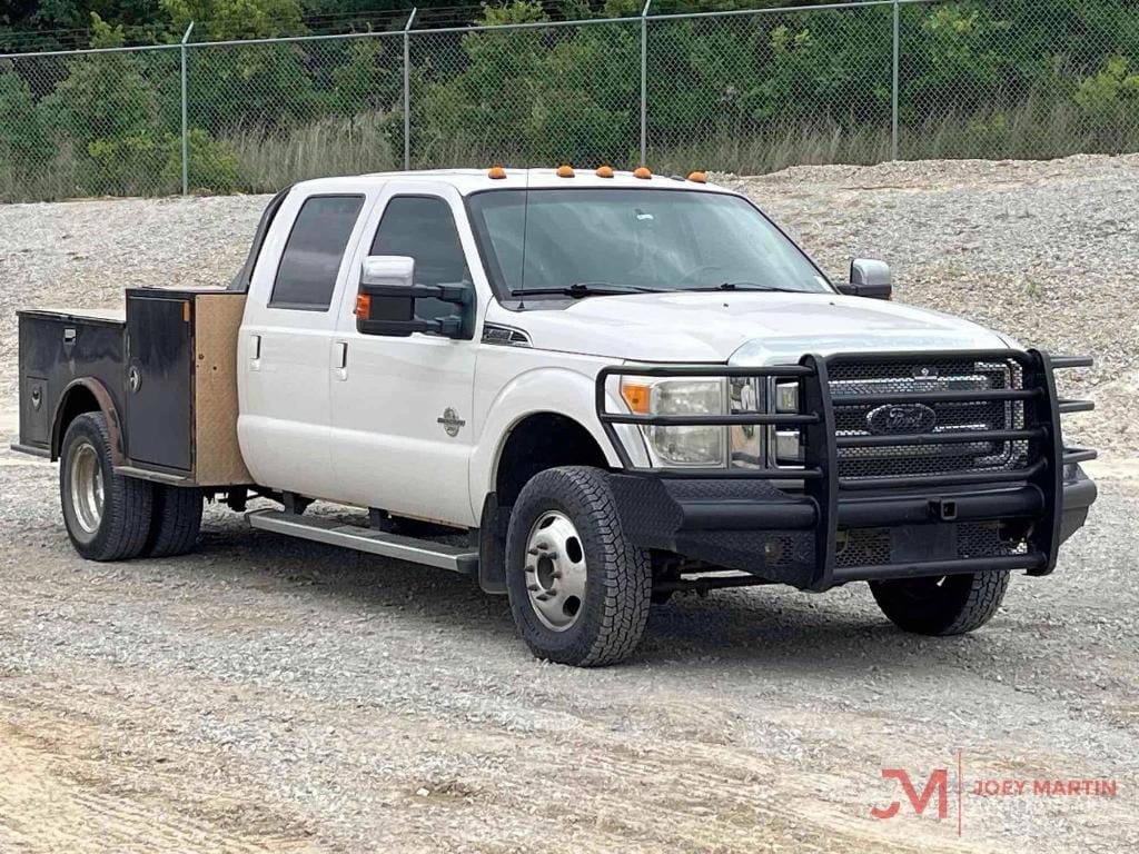 2012 Ford F-350 Equipment Image0