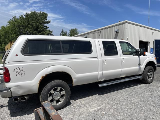 Image of Ford F-350 equipment image 3