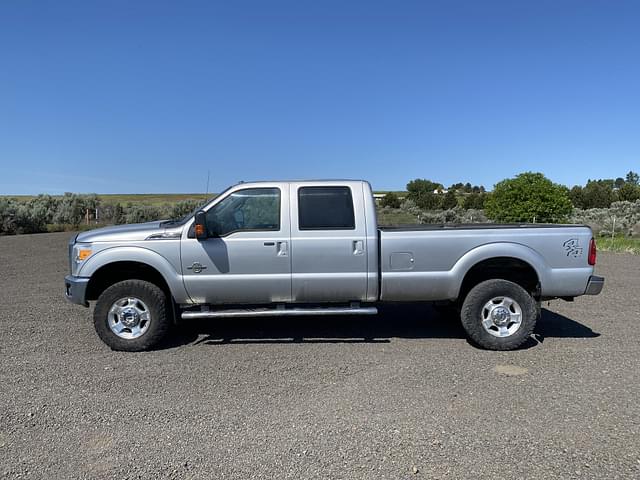 Image of Ford F-350 equipment image 1