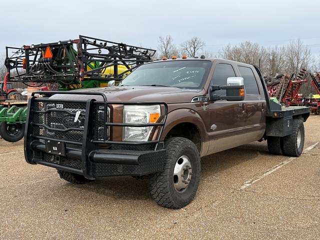 Image of Ford F-350 equipment image 1