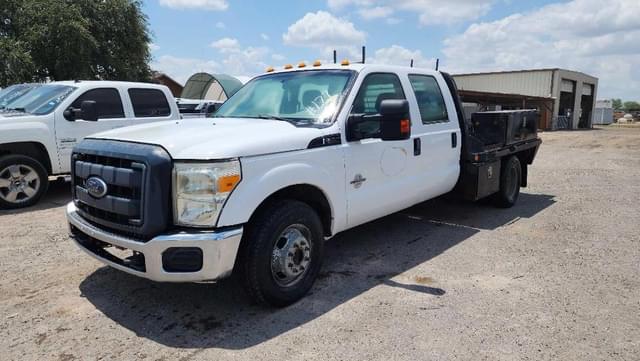 Image of Ford F-350 equipment image 1