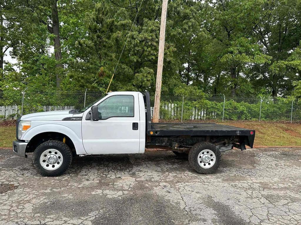Image of Ford F-350 Primary image