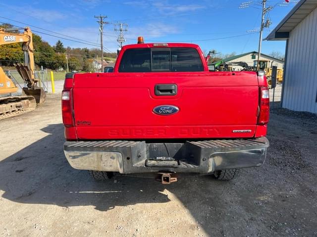 Image of Ford F-350 equipment image 3