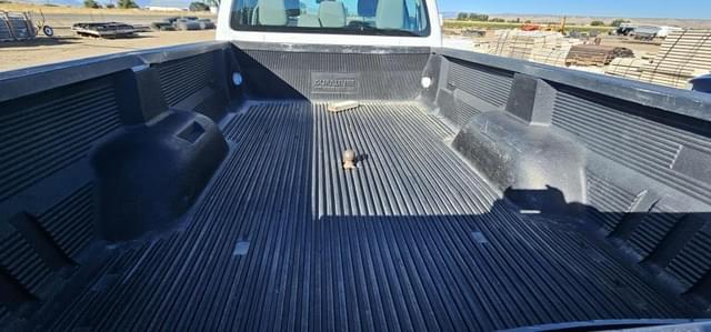 Image of Ford F-350 equipment image 3