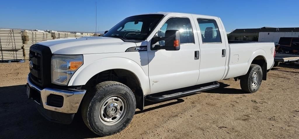 2012 Ford F-350 Equipment Image0