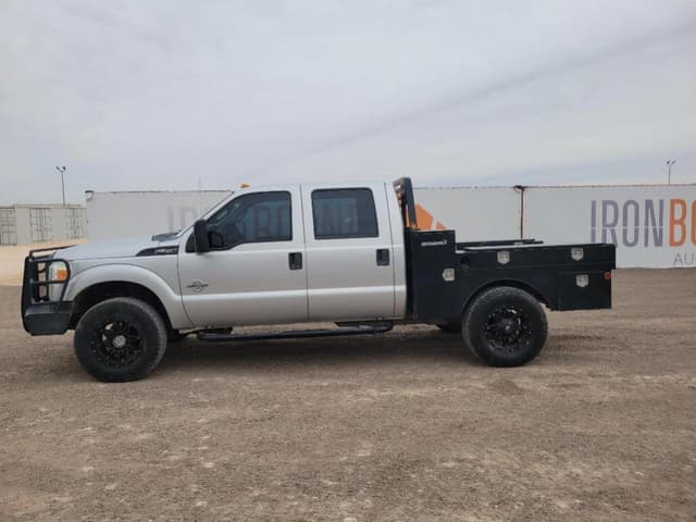 Image of Ford F-350 equipment image 1