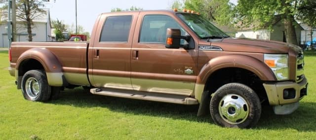 Image of Ford F-450 equipment image 1