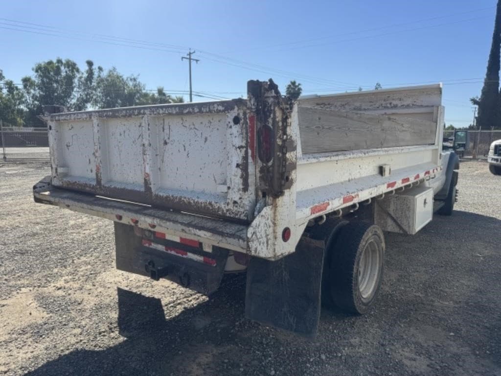 Image of Ford F-450 Primary image