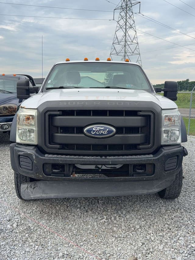 Image of Ford F-450 equipment image 1