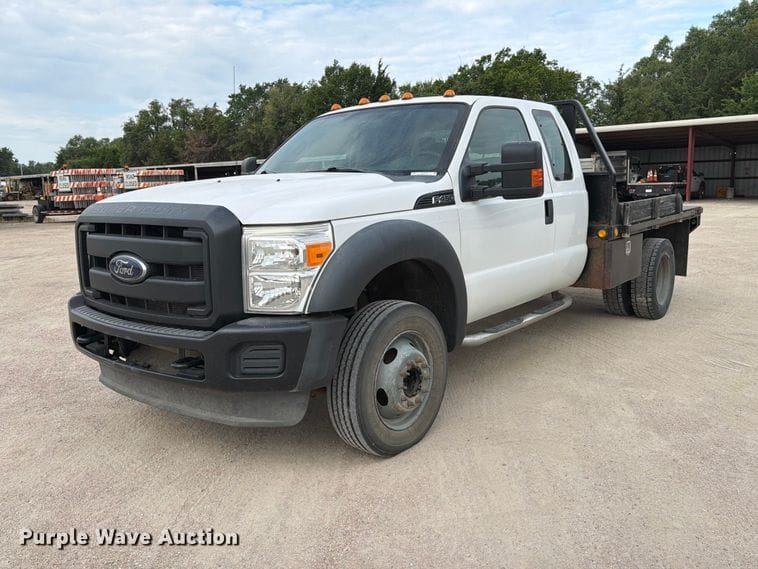 2012 Ford F-450 Equipment Image0