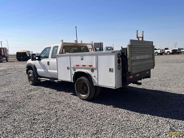 Image of Ford F-450 equipment image 2