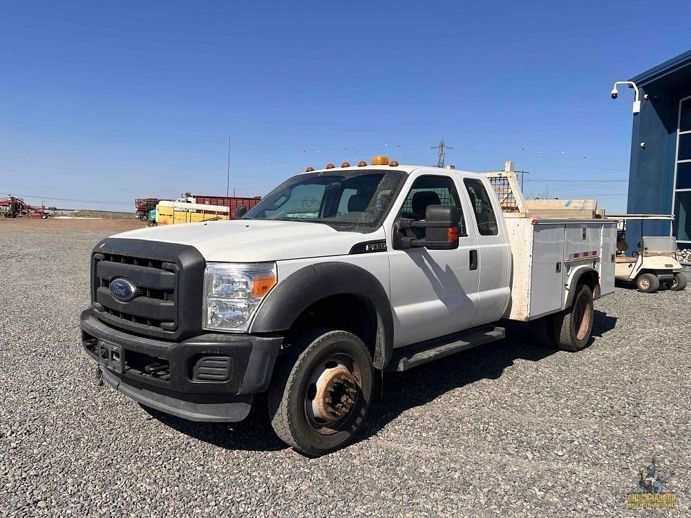 Image of Ford F-450 Primary image