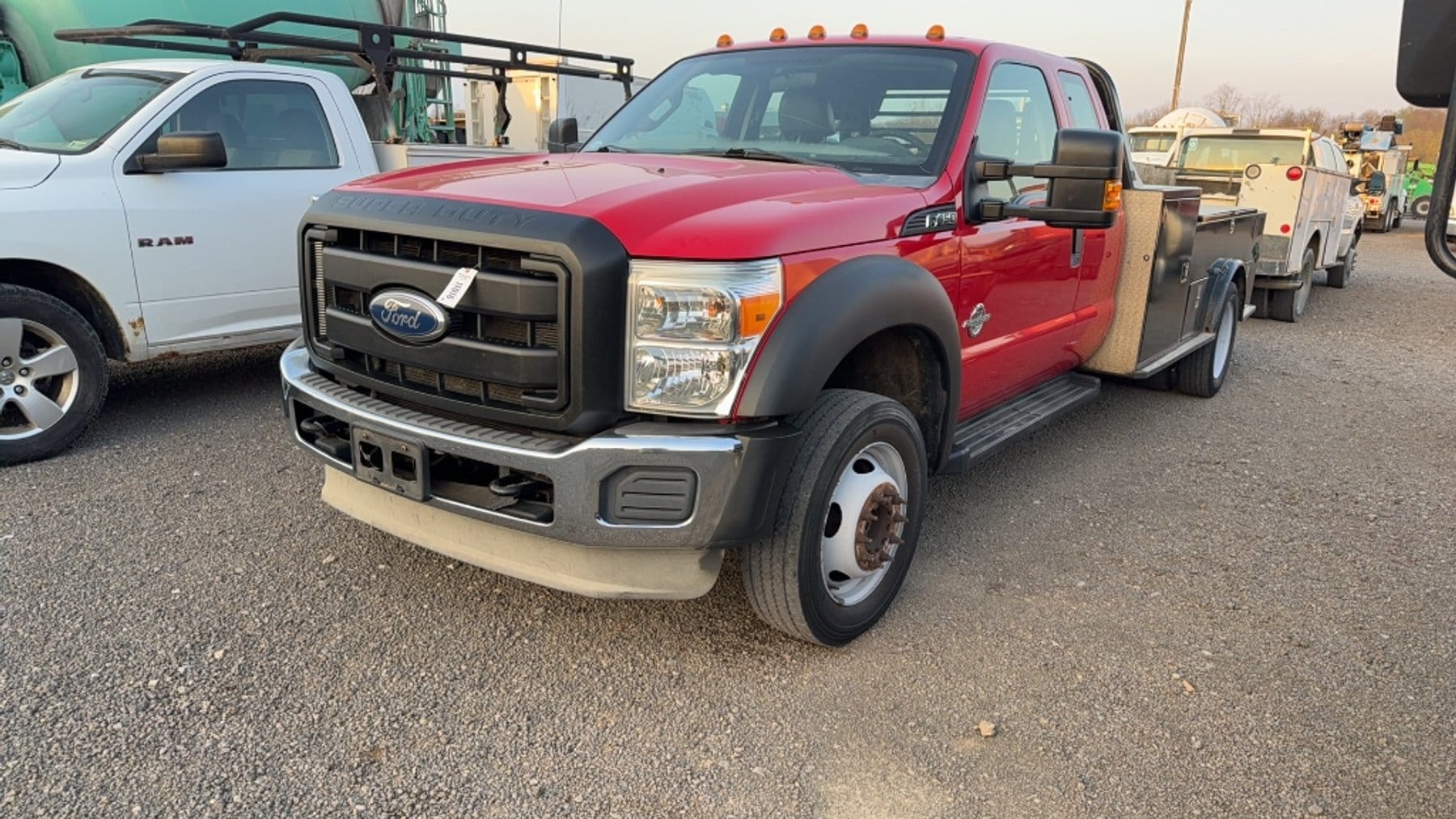 2012 Ford F-450 Equipment Image0