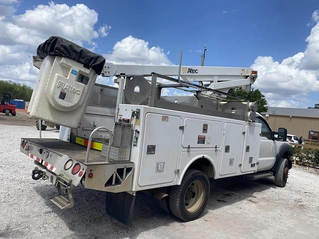 Image of Ford F-450 equipment image 2