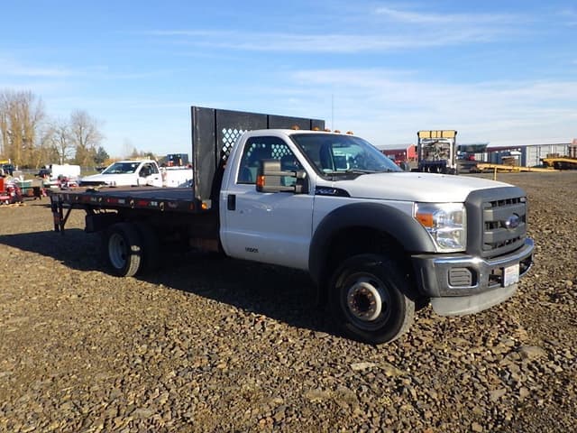 Image of Ford F-550 equipment image 1