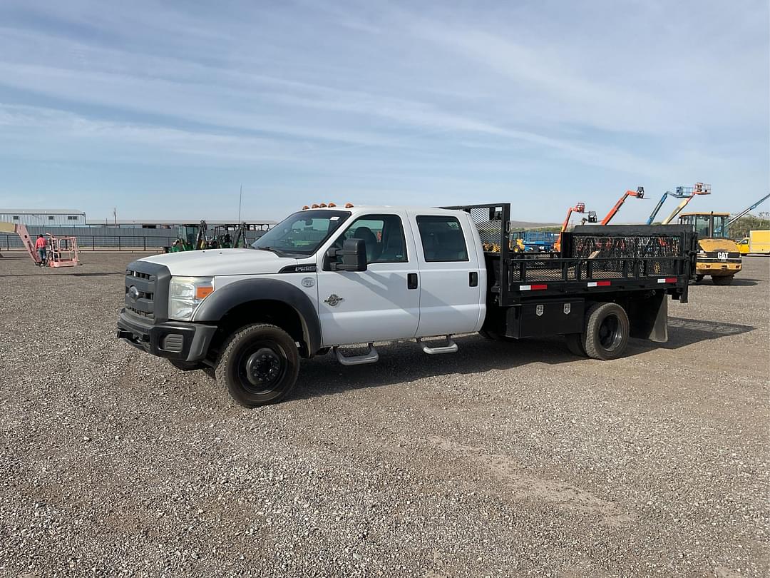 Image of Ford F-550 Primary image