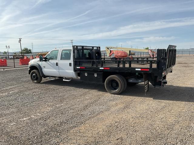 Image of Ford F-550 equipment image 3