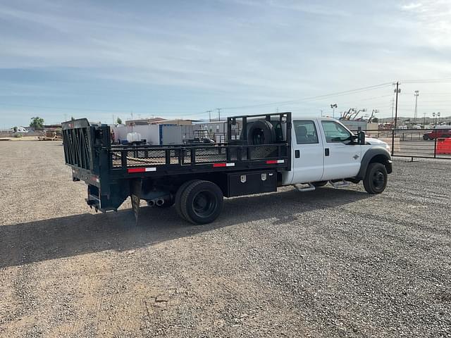 Image of Ford F-550 equipment image 2