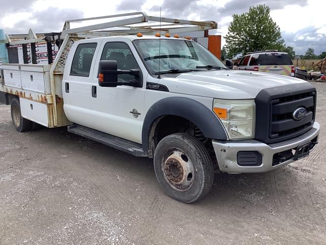 Image of Ford F-550 equipment image 2