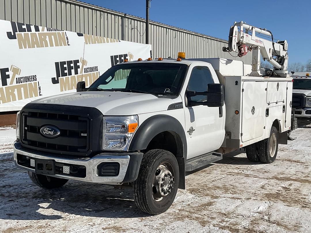 Image of Ford F-550 Primary image