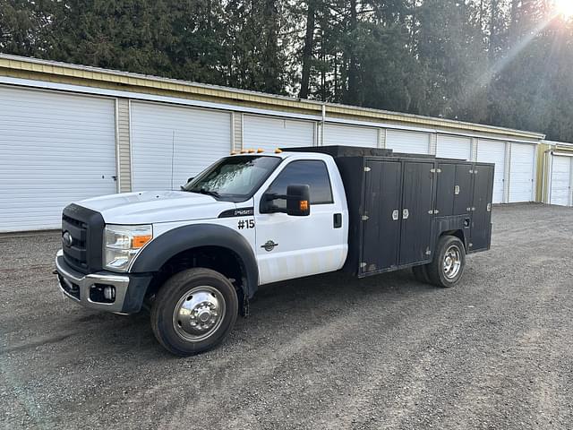 Image of Ford F-550 equipment image 1