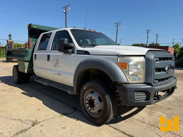 Image of Ford F-550 equipment image 4