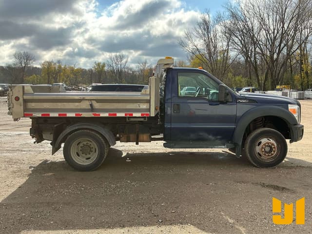 Image of Ford F-550 equipment image 3