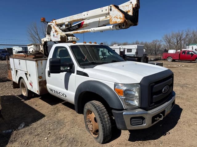 Image of Ford F-550 equipment image 1