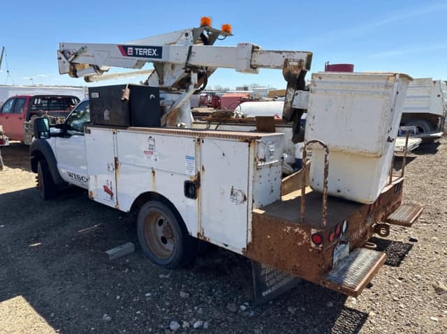 Image of Ford F-550 equipment image 3