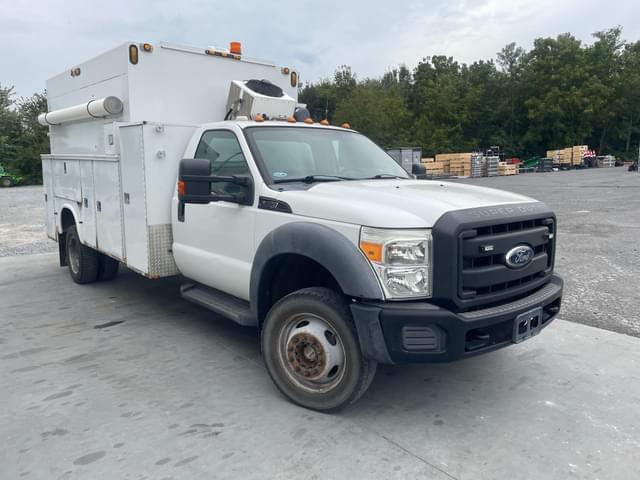 Image of Ford F-550 equipment image 1