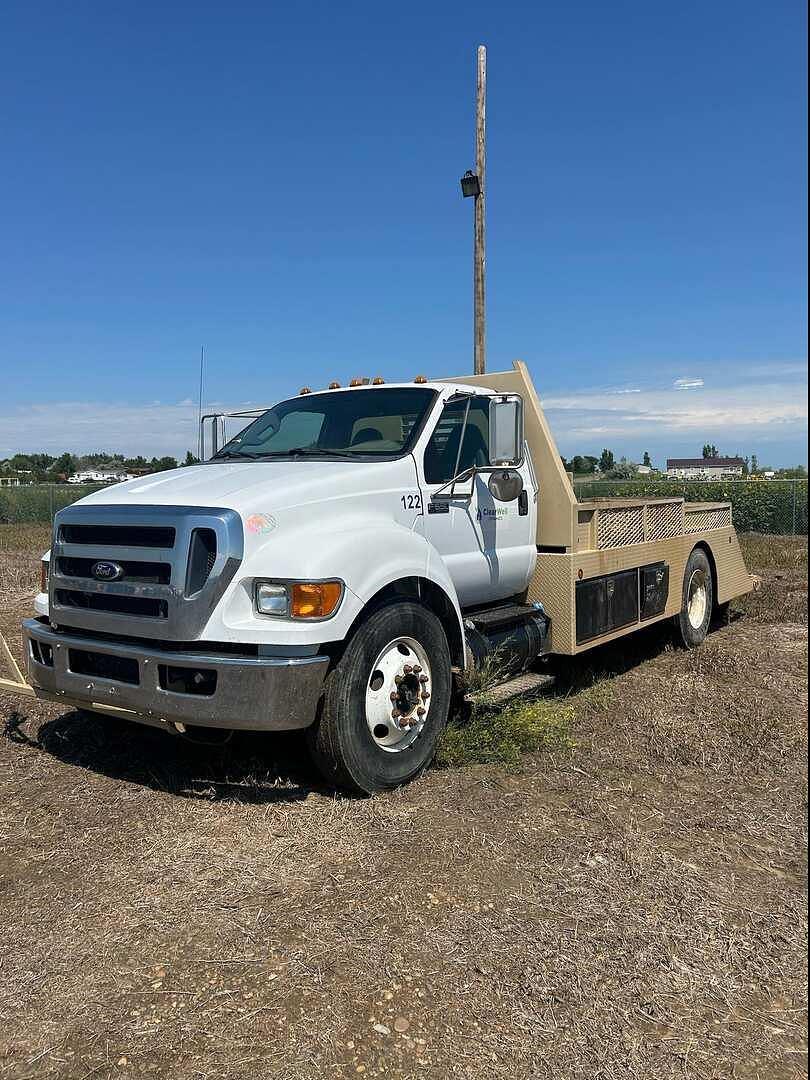 Image of Ford F-650 Primary image