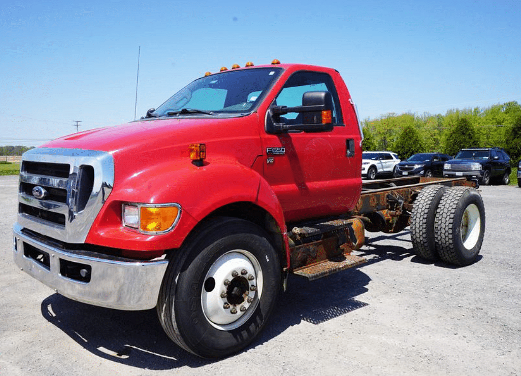 Image of Ford F-650 Primary image