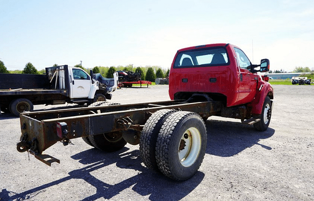 Image of Ford F-650 equipment image 4