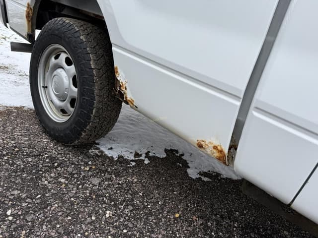 Image of Ford F-150 equipment image 3