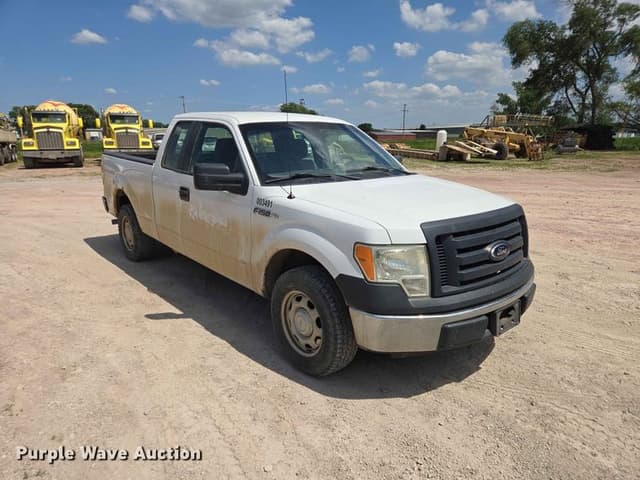 Image of Ford F-150 equipment image 2