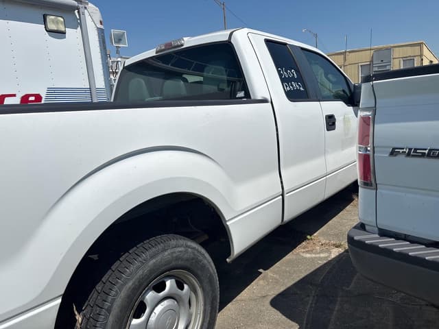 Image of Ford F-150 equipment image 2