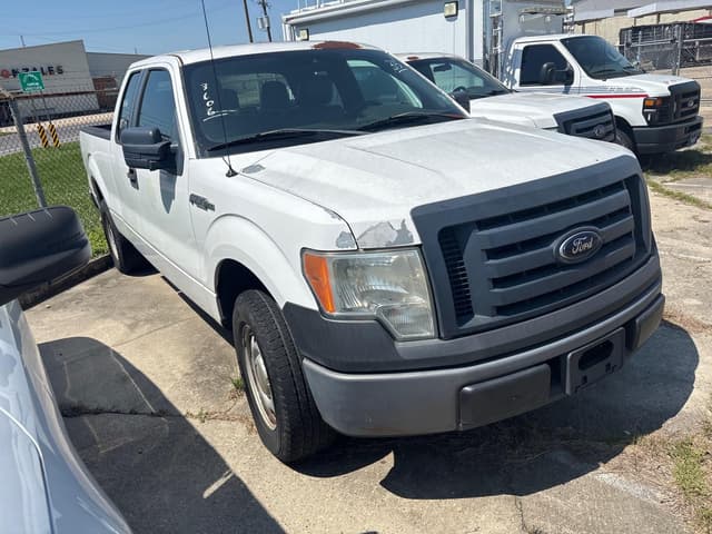 Image of Ford F-150 equipment image 1
