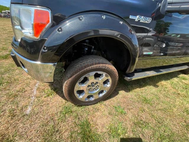 Image of Ford F-150 equipment image 4