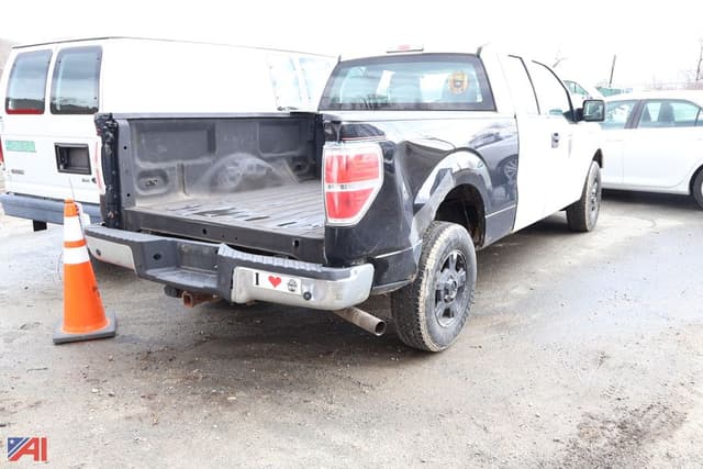 Image of Ford F-150 equipment image 2