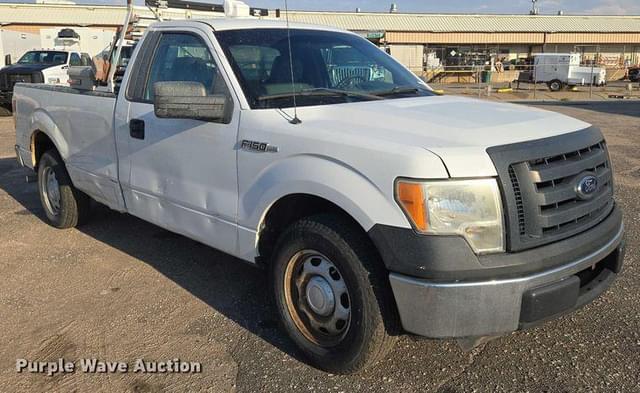Image of Ford F-150 equipment image 2
