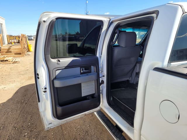 Image of Ford F-150 equipment image 4