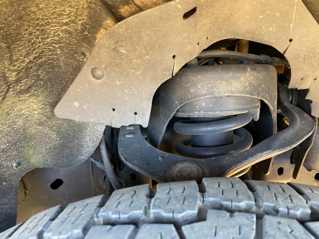 Image of Ford F-150 equipment image 4
